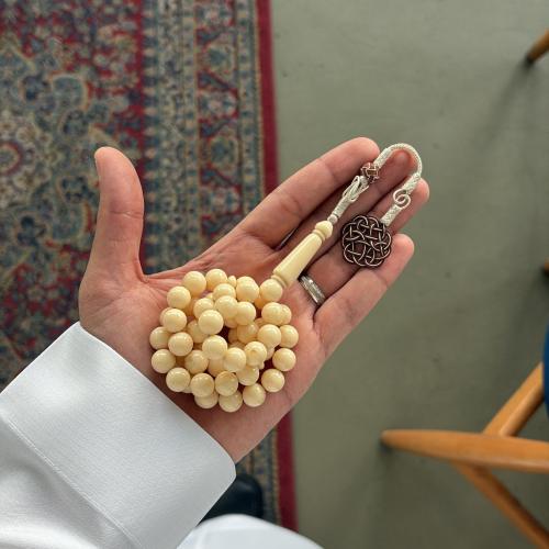 مسباح بكلايت بلون شبيه العاج - طربزونه فضة