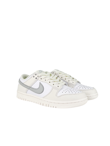 NIKE DUNK SB LOW