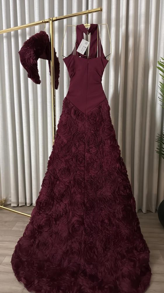 فستان شما برغندي