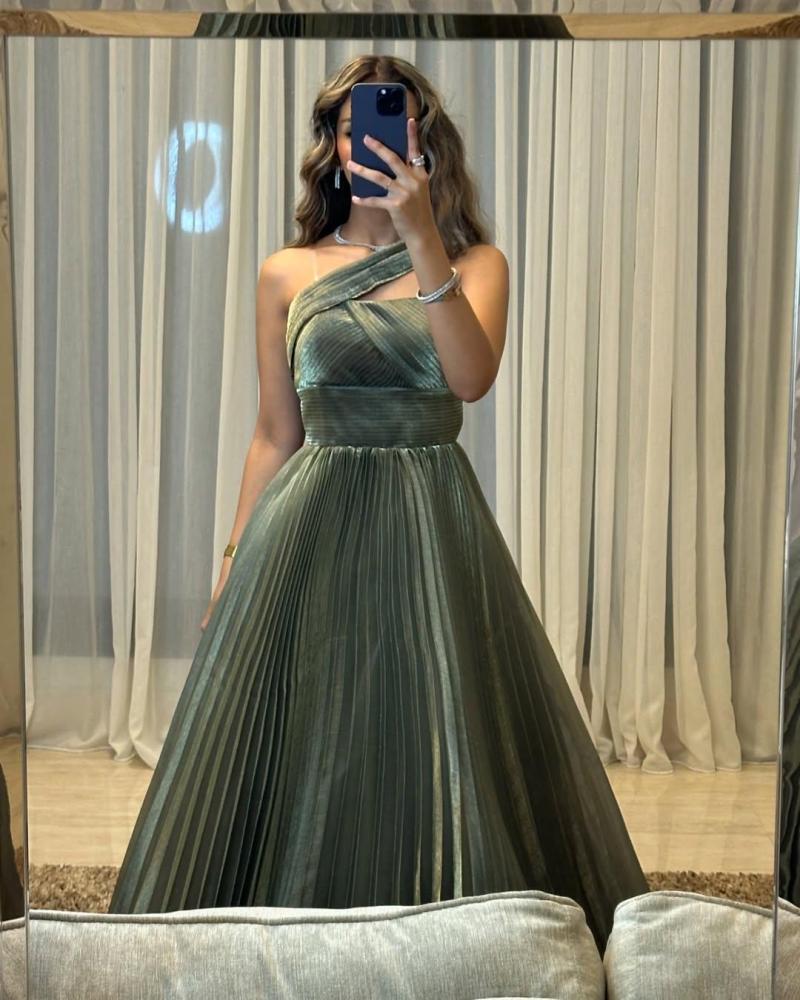 فستان احلام زيتي