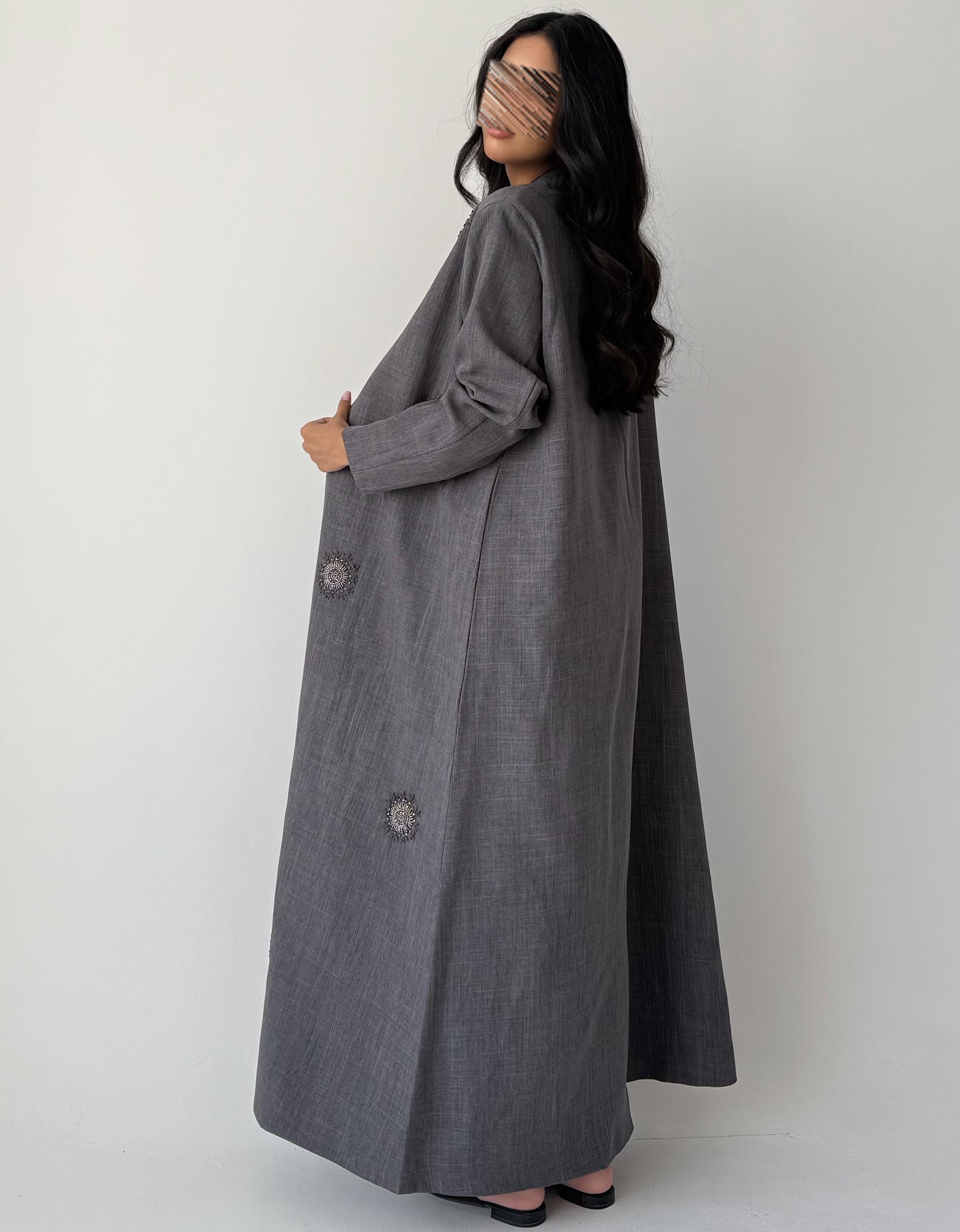 عباية صيفية لنن شك بقصة بليزر – لون رمادي