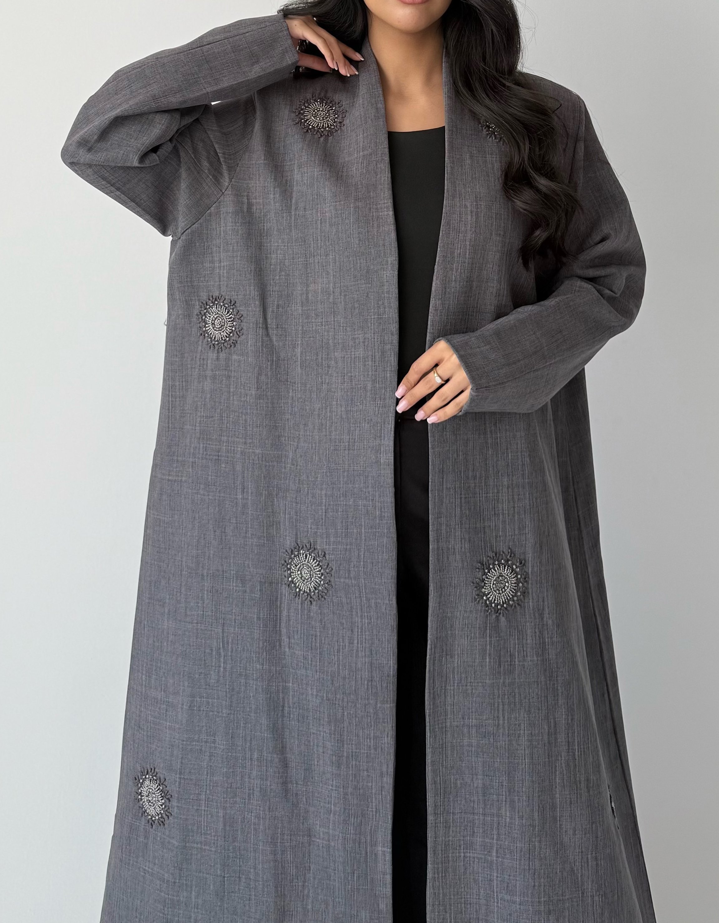 عباية صيفية لنن شك بقصة بليزر – لون رمادي
