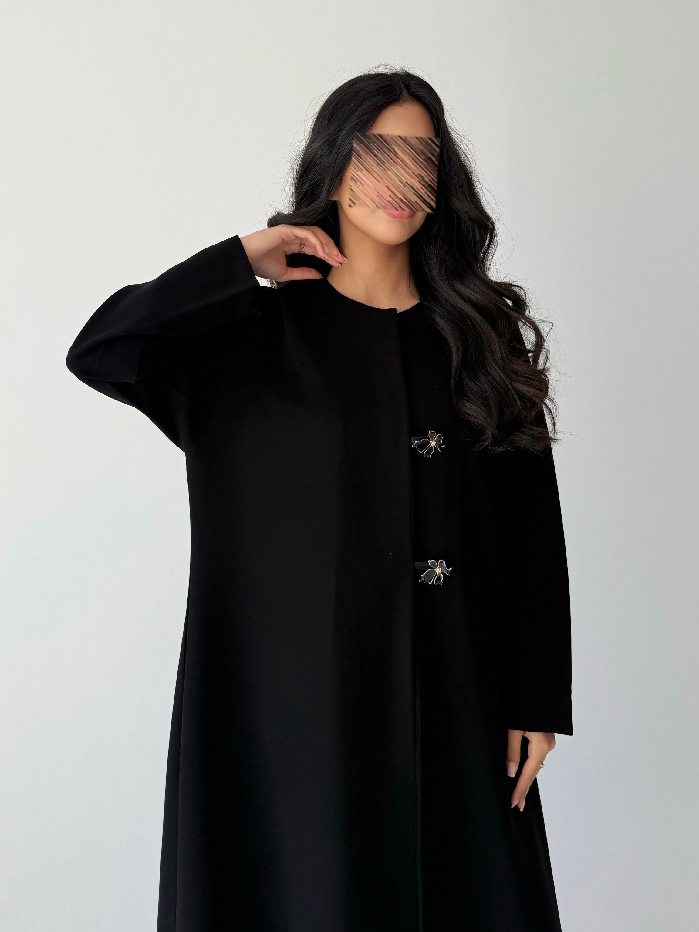 عباية كريب إندونيسي بتخريم وزرارين أماميين – قصة كلوش