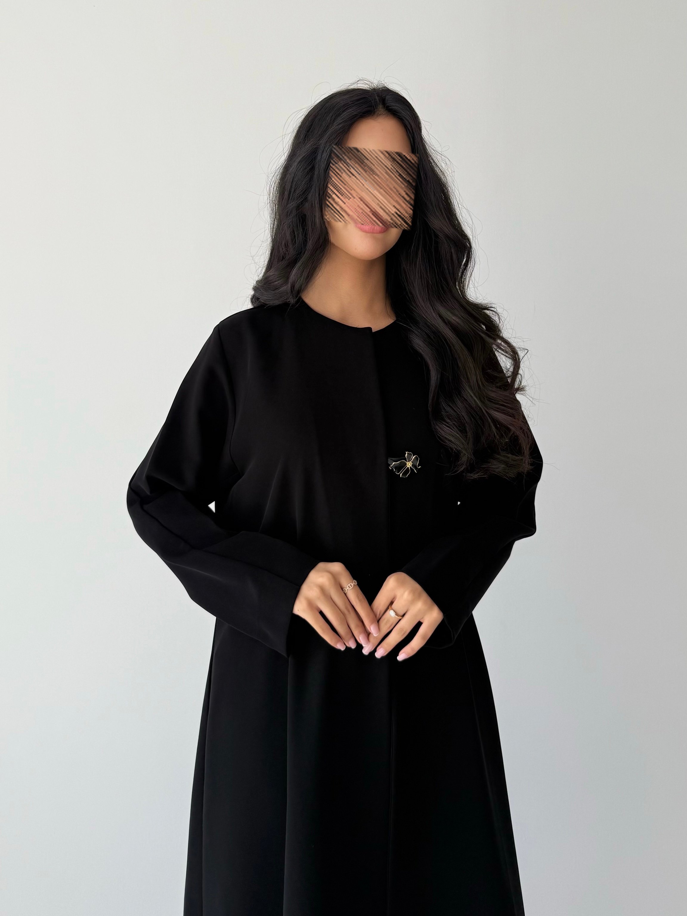 عباية كريب إندونيسي بتخريم وزرارين أماميين – قصة كلوش