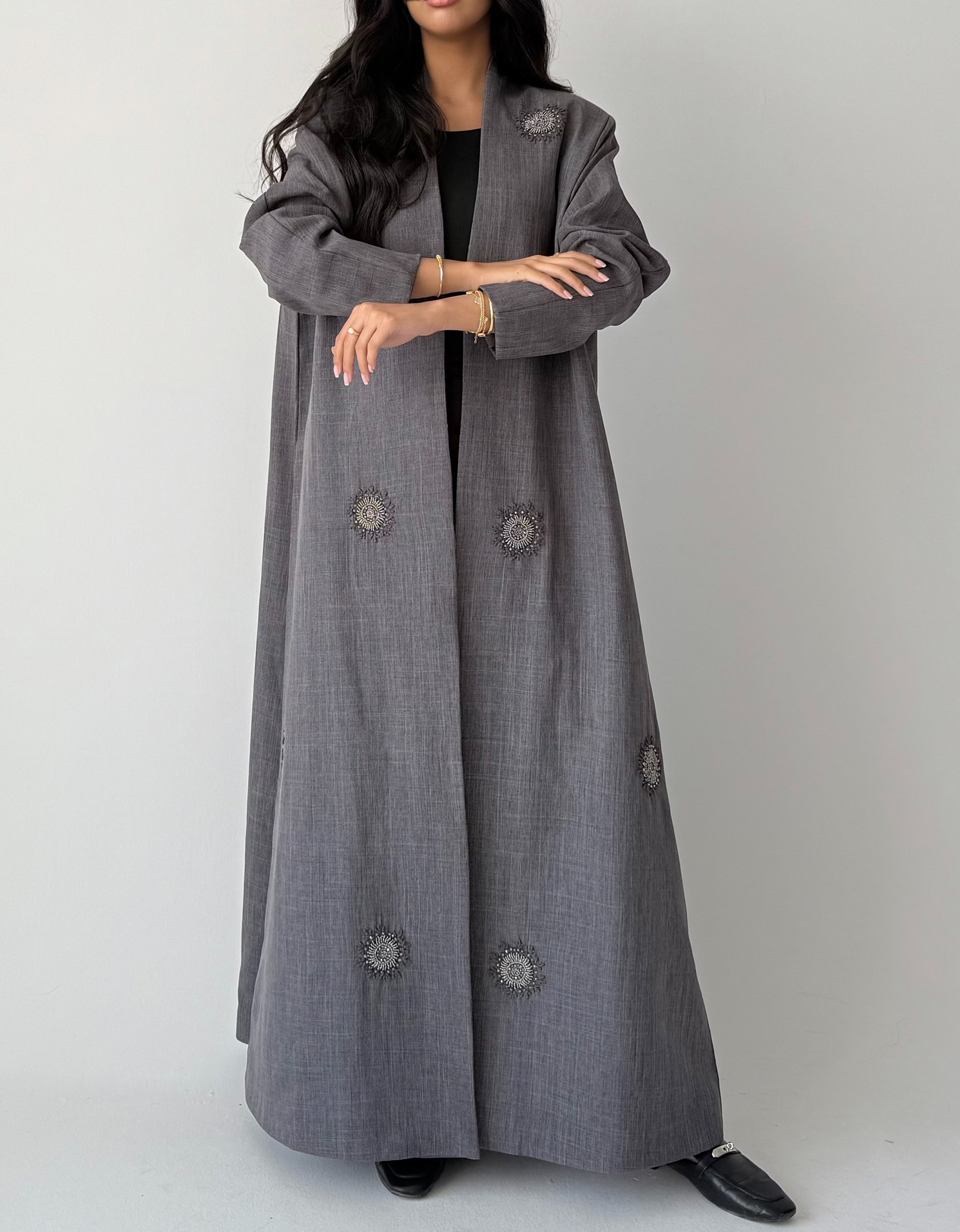 عباية صيفية لنن شك بقصة بليزر – لون رمادي