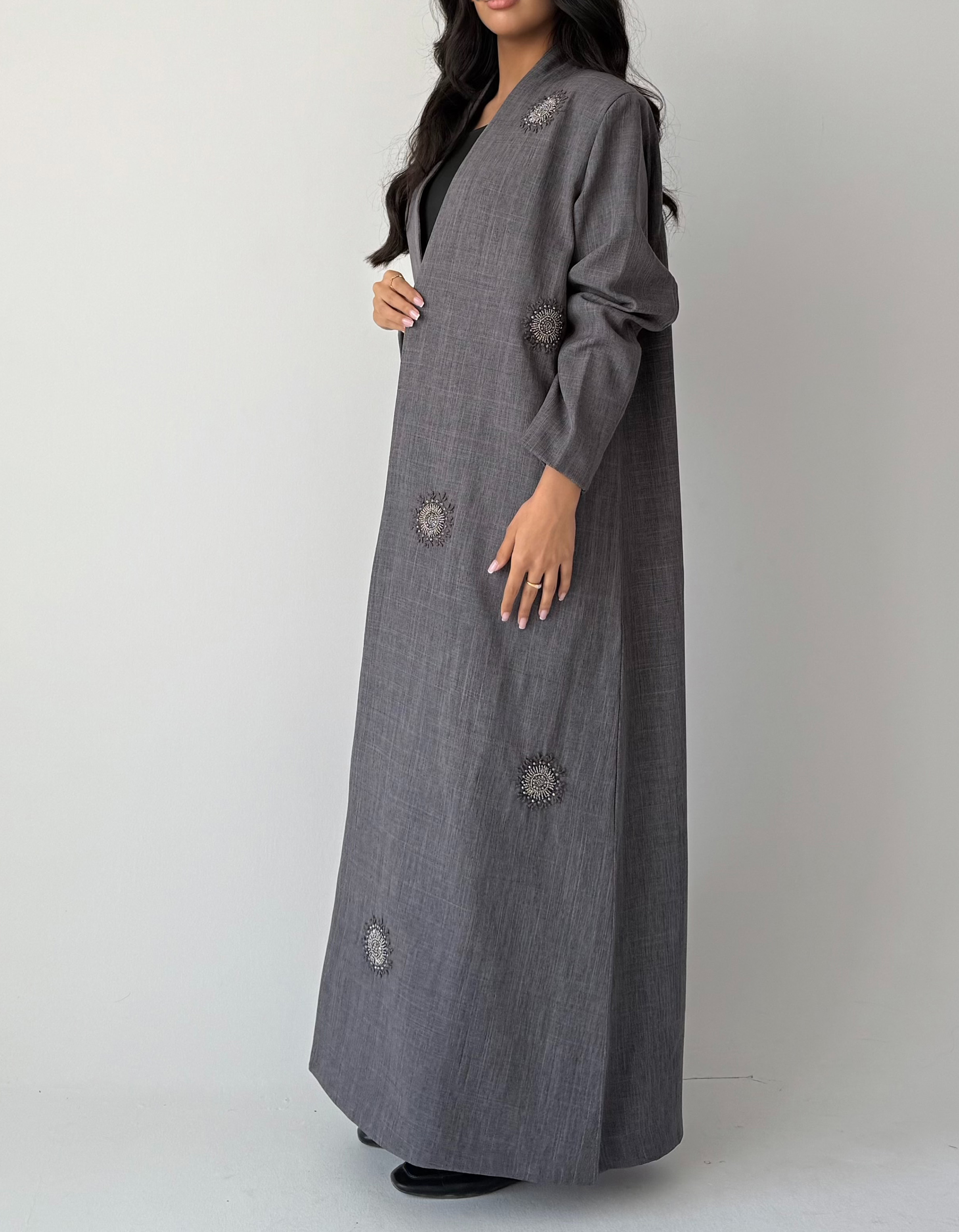 عباية صيفية لنن شك بقصة بليزر – لون رمادي