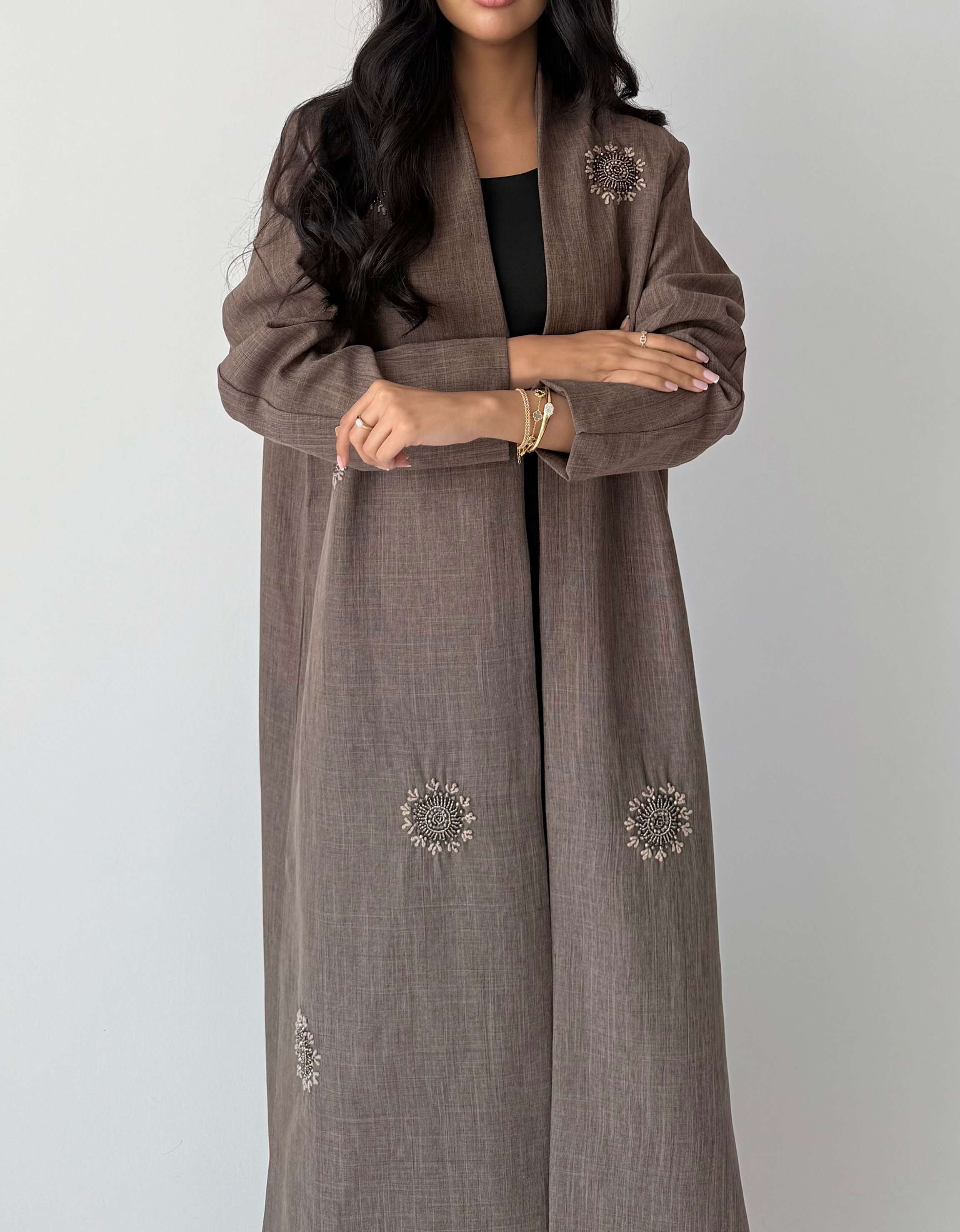 عباية صيفية لنن شك بقصة بليزر – لون كابتشينو