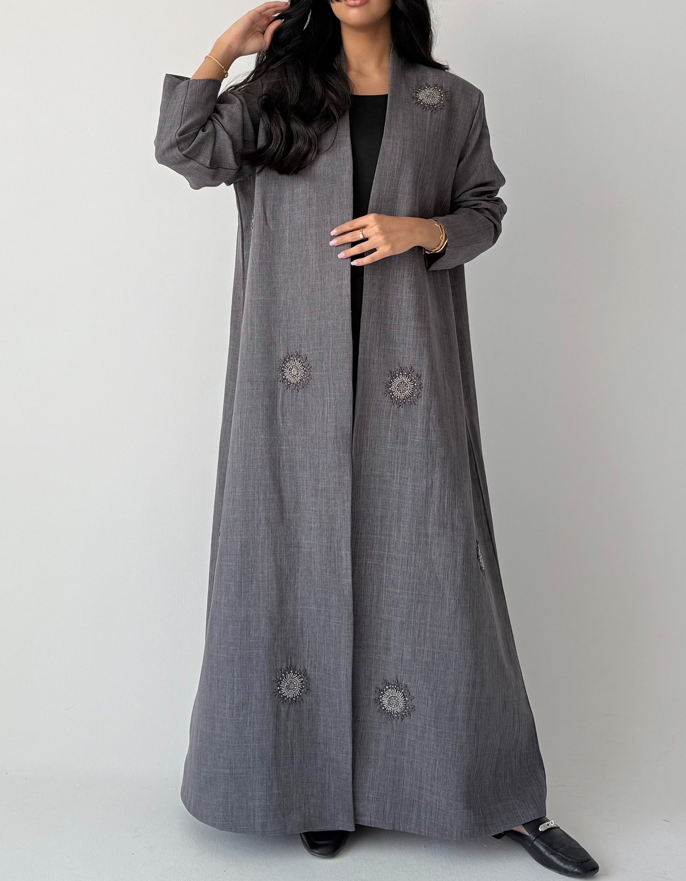عباية صيفية لنن شك بقصة بليزر – لون رمادي