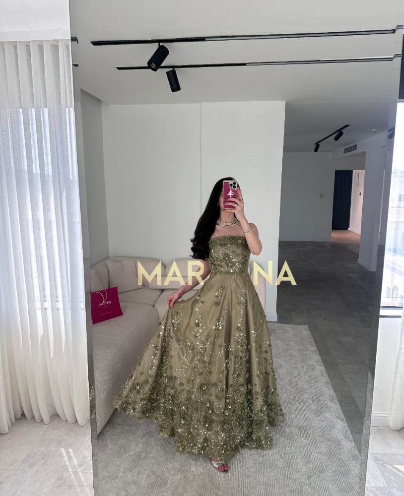 فستان خوله (فستان تفاحي مزين بكلفه مورد)