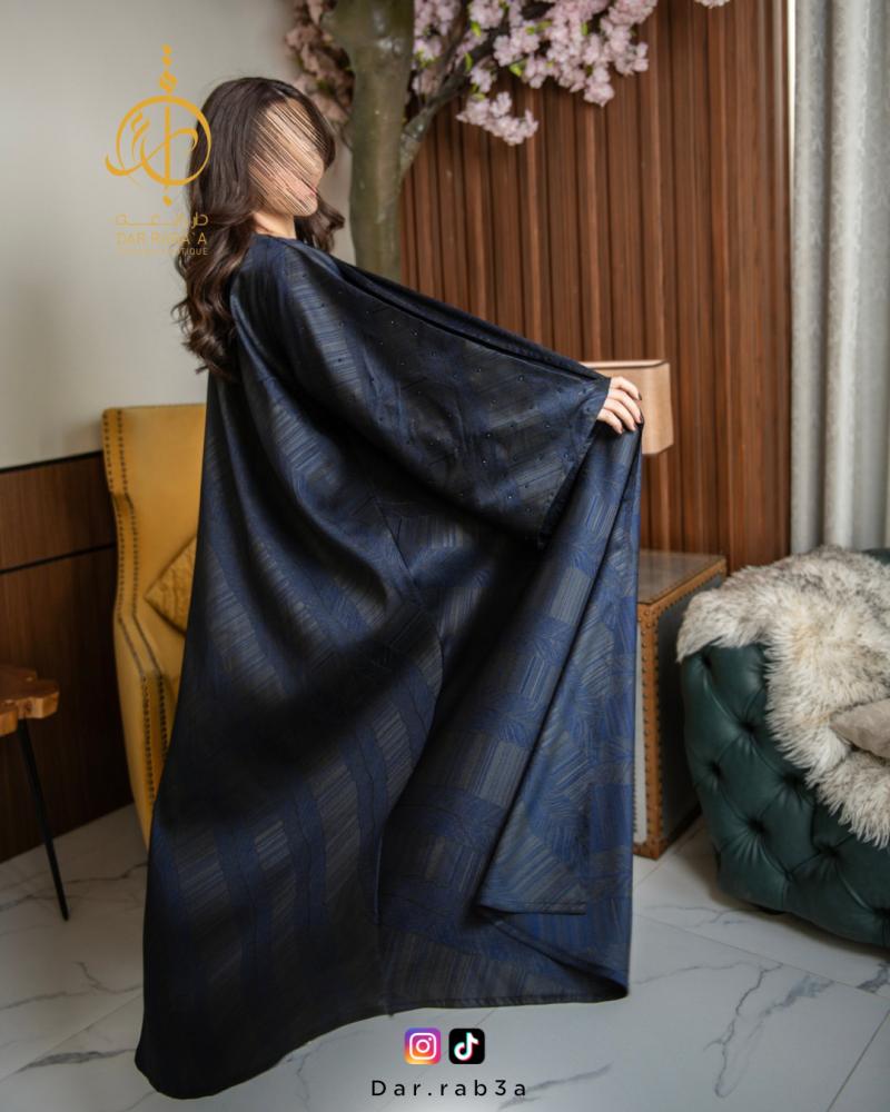 عبايات ملونة كحلي