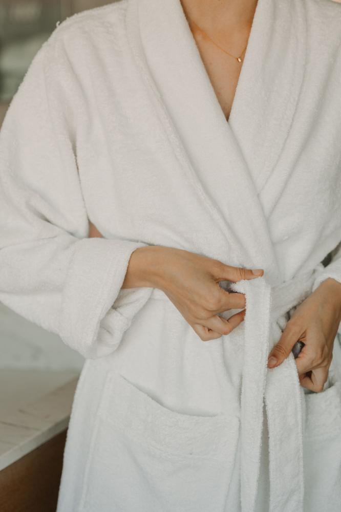 Luxurious And Elegant Bathrobe