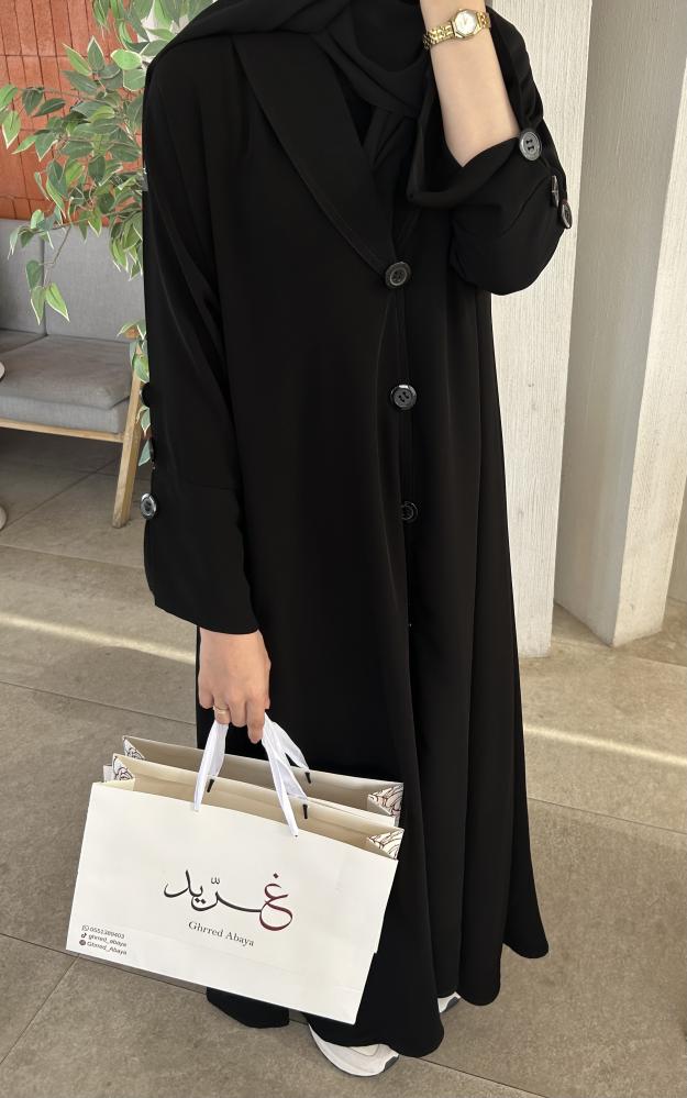 عباية رسميه مع طرحه