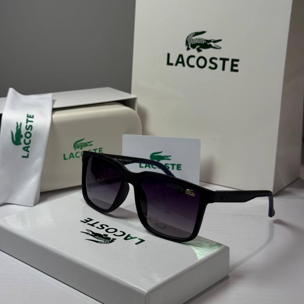 نظارة لاكوست باللون الاسود والازرق