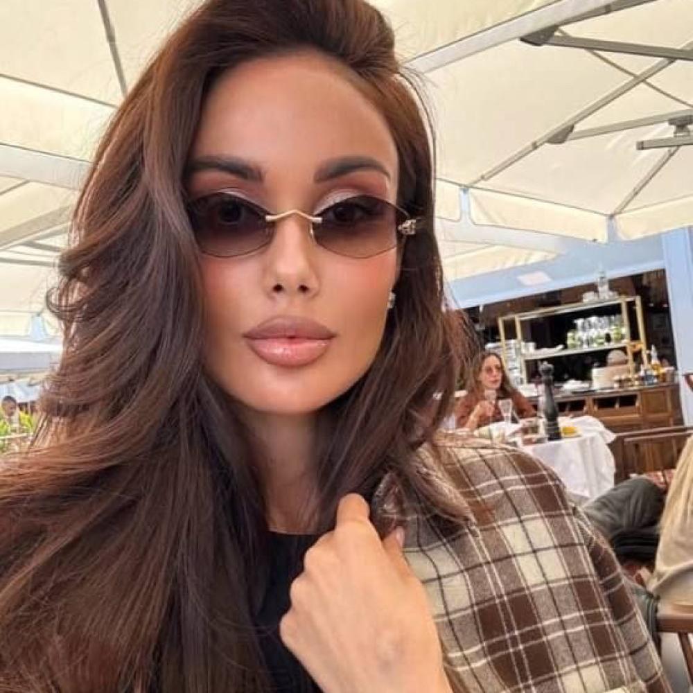 نظارة كارتير بعدسة هندسية بدون إطار بعدسة سوداء