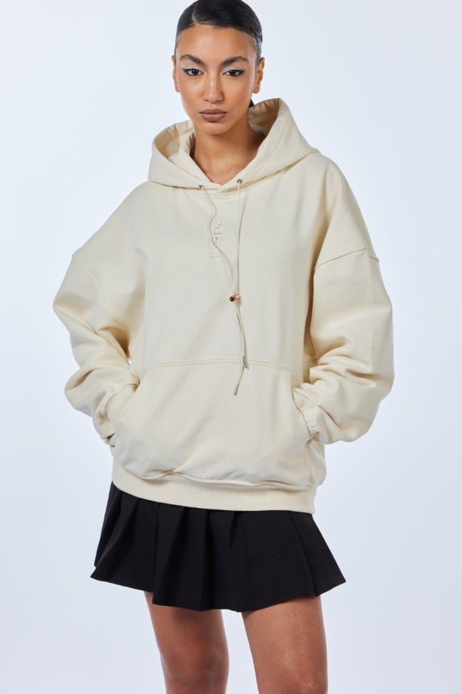 هودي للجنسين بتصاميم عصرية وألوان متجددة