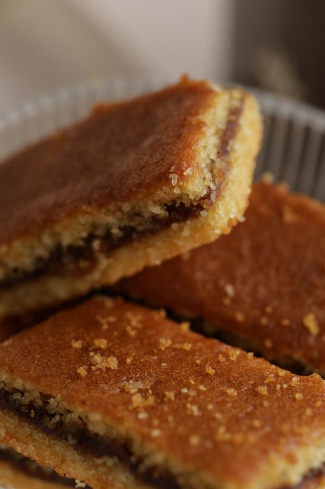 بسبوسة تمر: أفخم خيار ضيافة يليق بالقهوة العربية