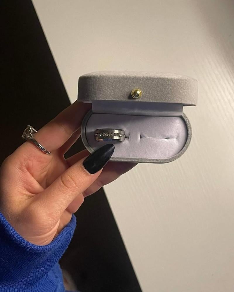 بكج خواتم تُحفر من الداخل.. كإشارة سرّية بينكم فقط!