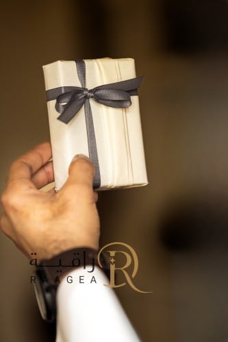 تغليف هدية - سكري أنيق
