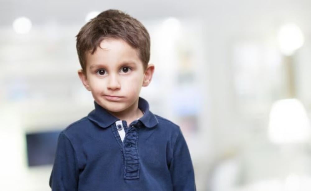 أعراض التوحد في عمر ٧ سنوات