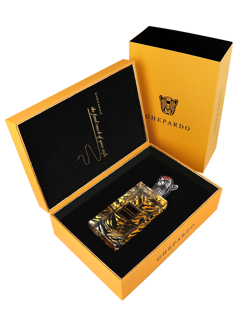 طقم يوم الأم ساعة ماركة V19.69 + عطر  جيبارو - كينج باودر + تعليقة بنفيت