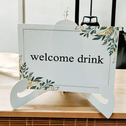 6 بطاقات ضيافة "Welcome Drink" مع قاعدة ورقية لإضف...