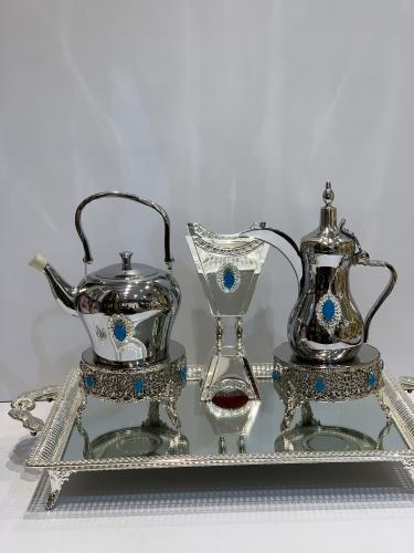 طقم ملكي فضي