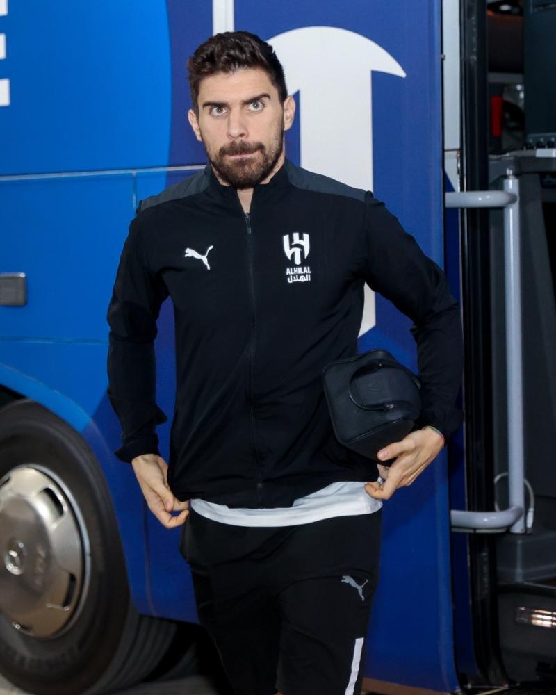 جاكت الهلال السعودي2025