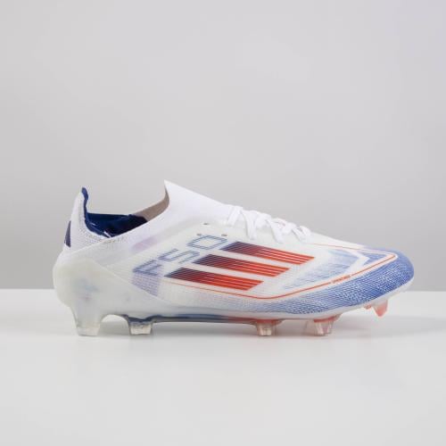 جزمة كرة قدم Adidas F50