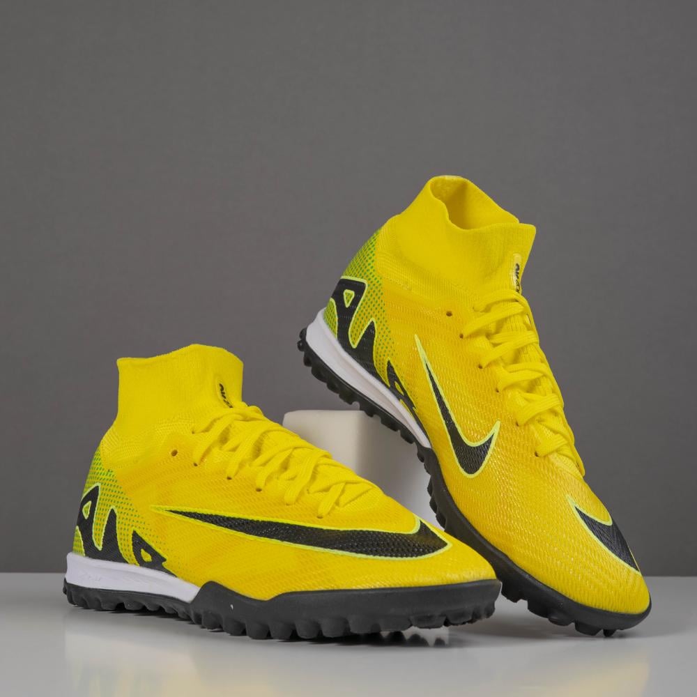 جزمة كرة قدم Nike