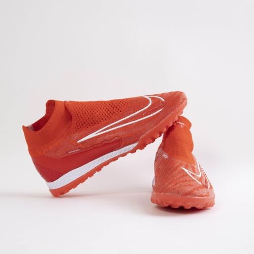 جزمة كرة قدم Nike