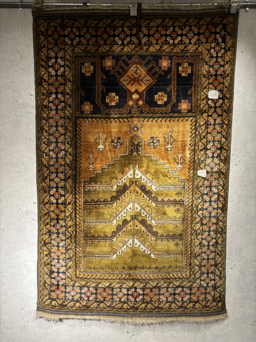 سجاد صوف مصنوع يدوياً مقاس 180*115 سم - F113