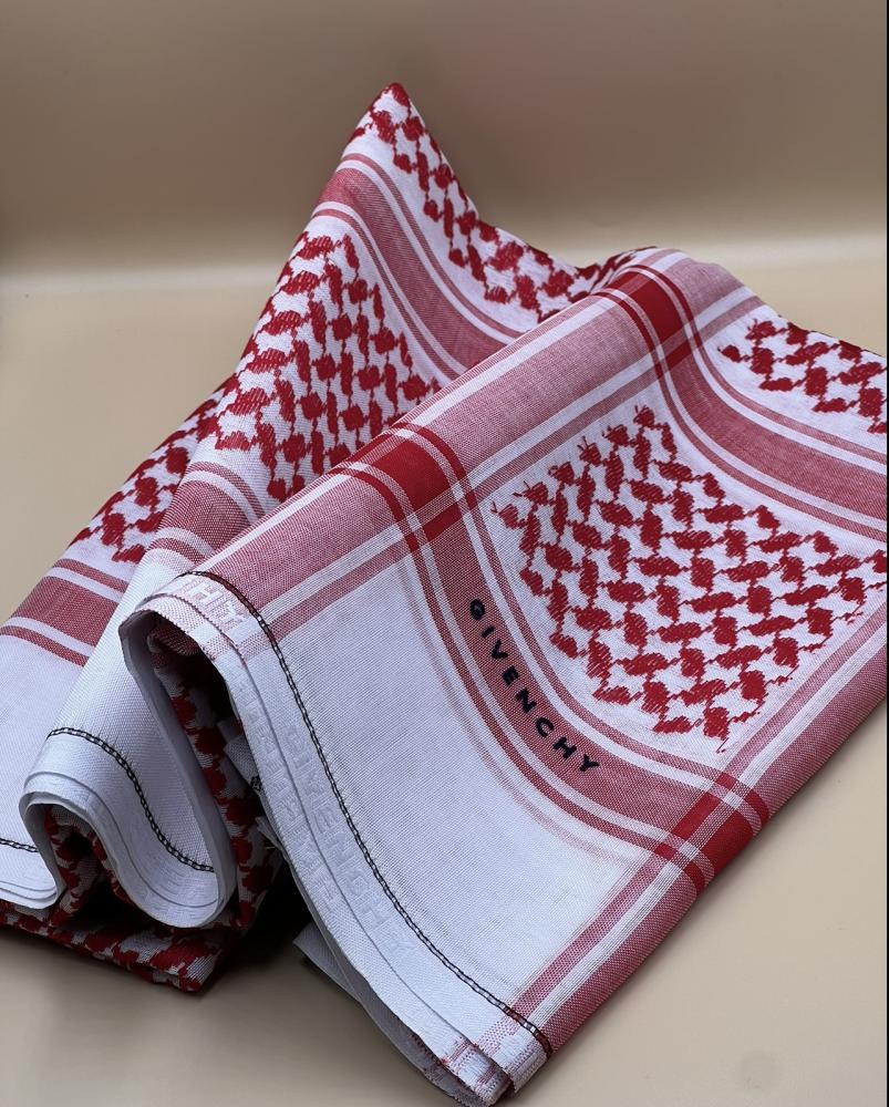 شماغ جفنشي اصدار خاص خط كحلي GIVENCHY