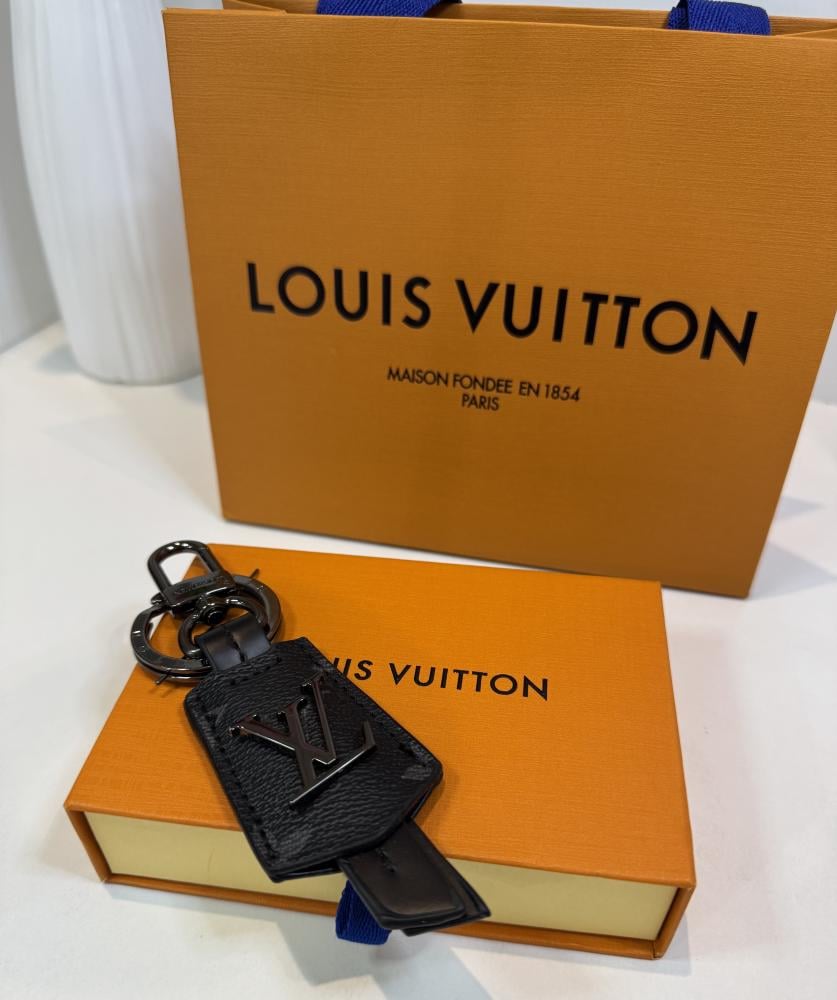 ميدالية لويس فويتون