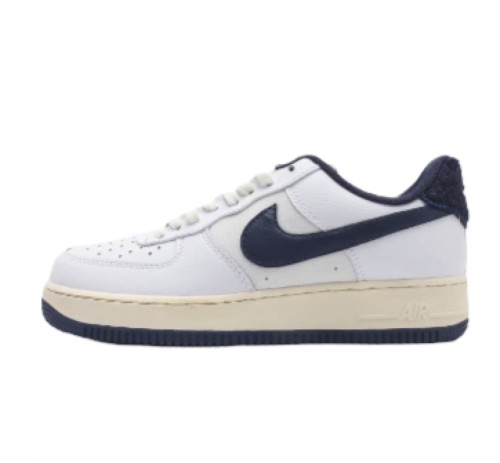 Nike Air Force 1 '07 LV8 'Varsity Jacket - Michigan'