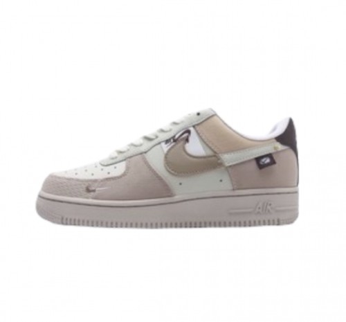 WMNS Air Force 1’07 LX ‘Tan Bling