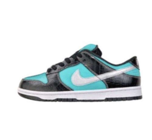Nike Diamond Supply Co. x Dunk Premium SB 'Tiffany'