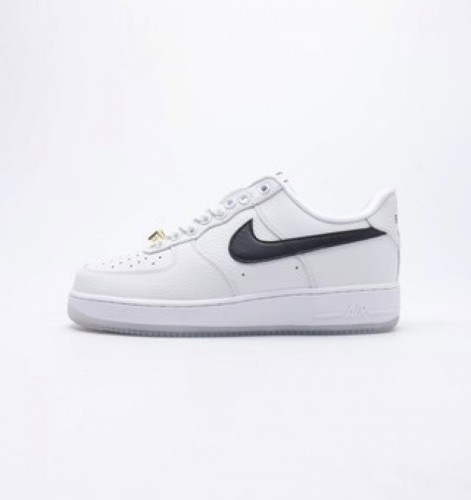 Nike Air Force 1 Low “07