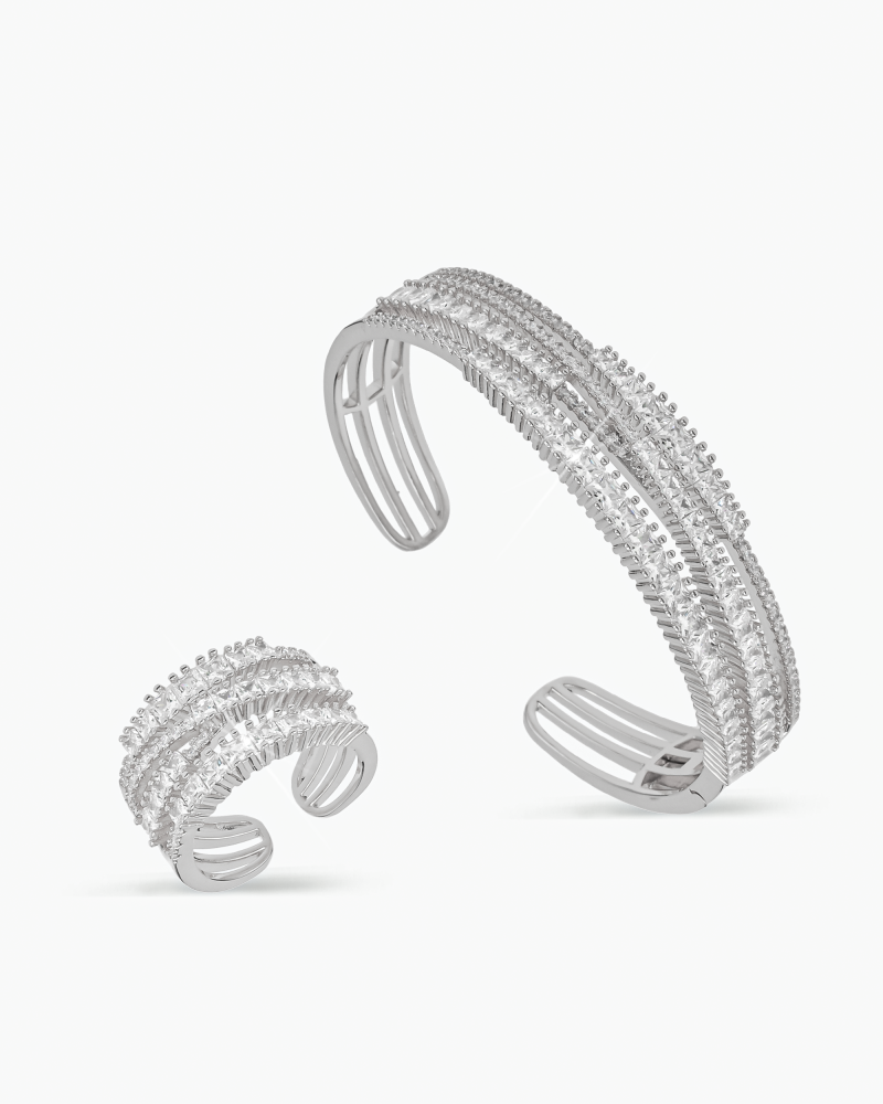 طقم فضي اسوارة مع خاتم فاخر بلمعة الألماس