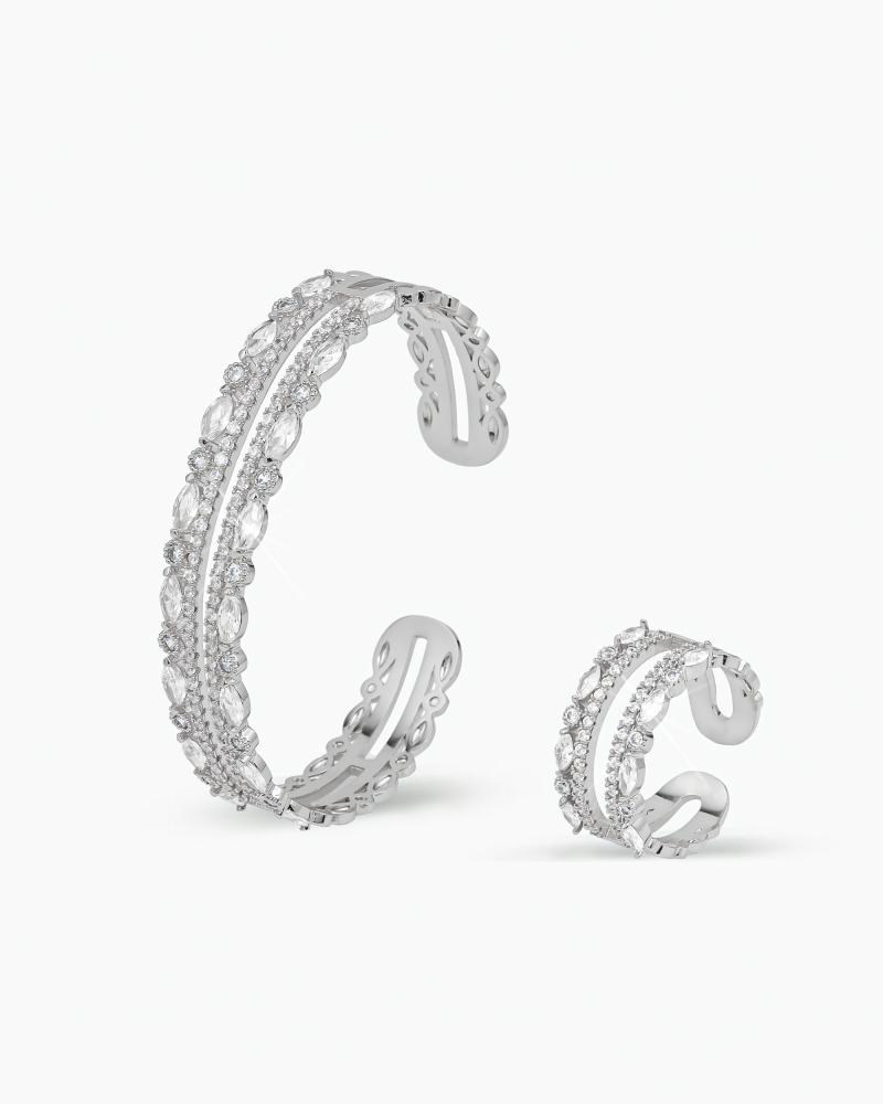 طقم اسوارة  وخاتم لون فضي مزخرف بفصوص من الزركون اللامع