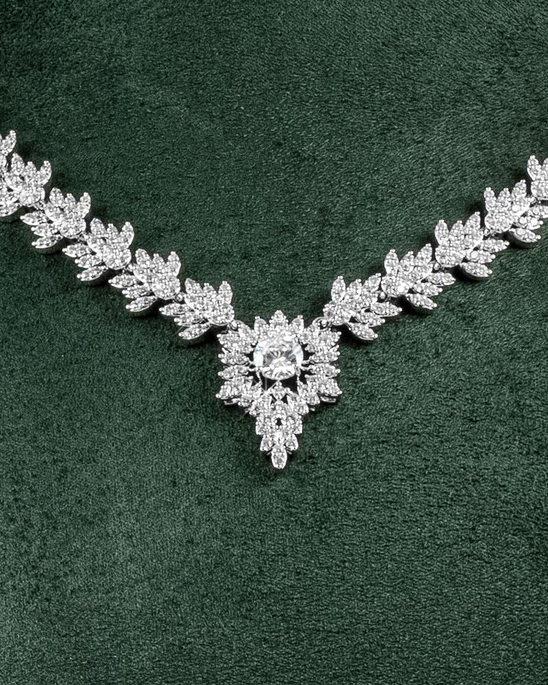 طقم مجوهرات للمناسبات بالزركون الفضي