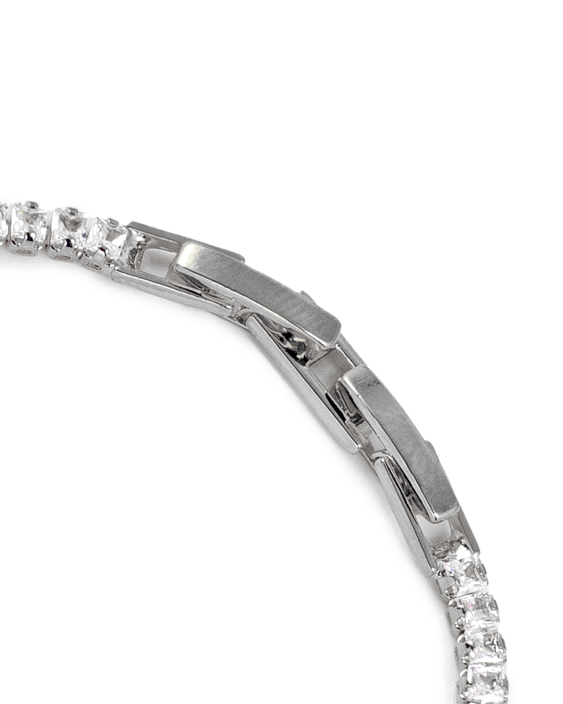 اسوارة تنس فضية