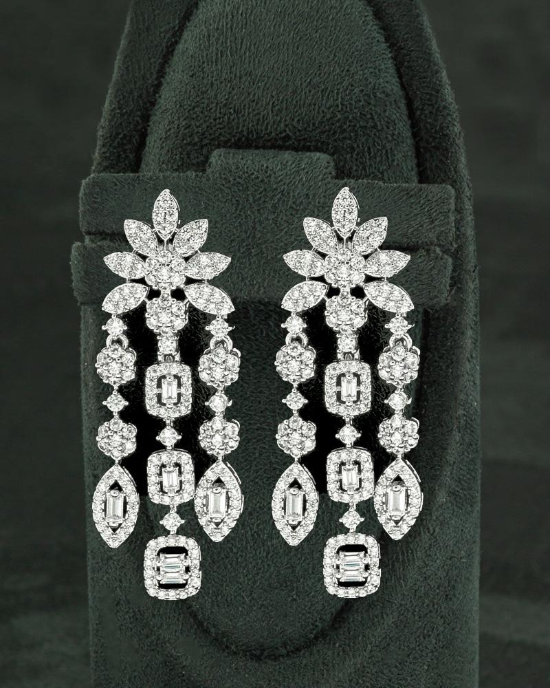 طقم نسائي فضي عريض فاخر بالزركون الفضي