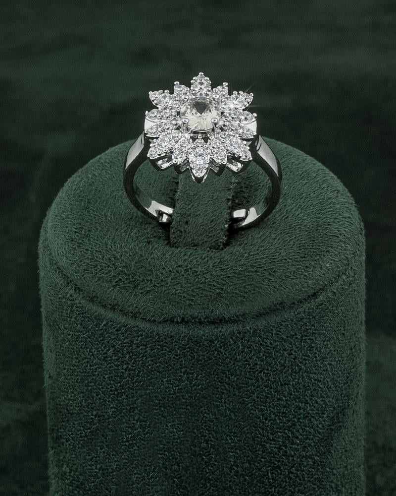 طقم مجوهرات للمناسبات بالزركون الفضي