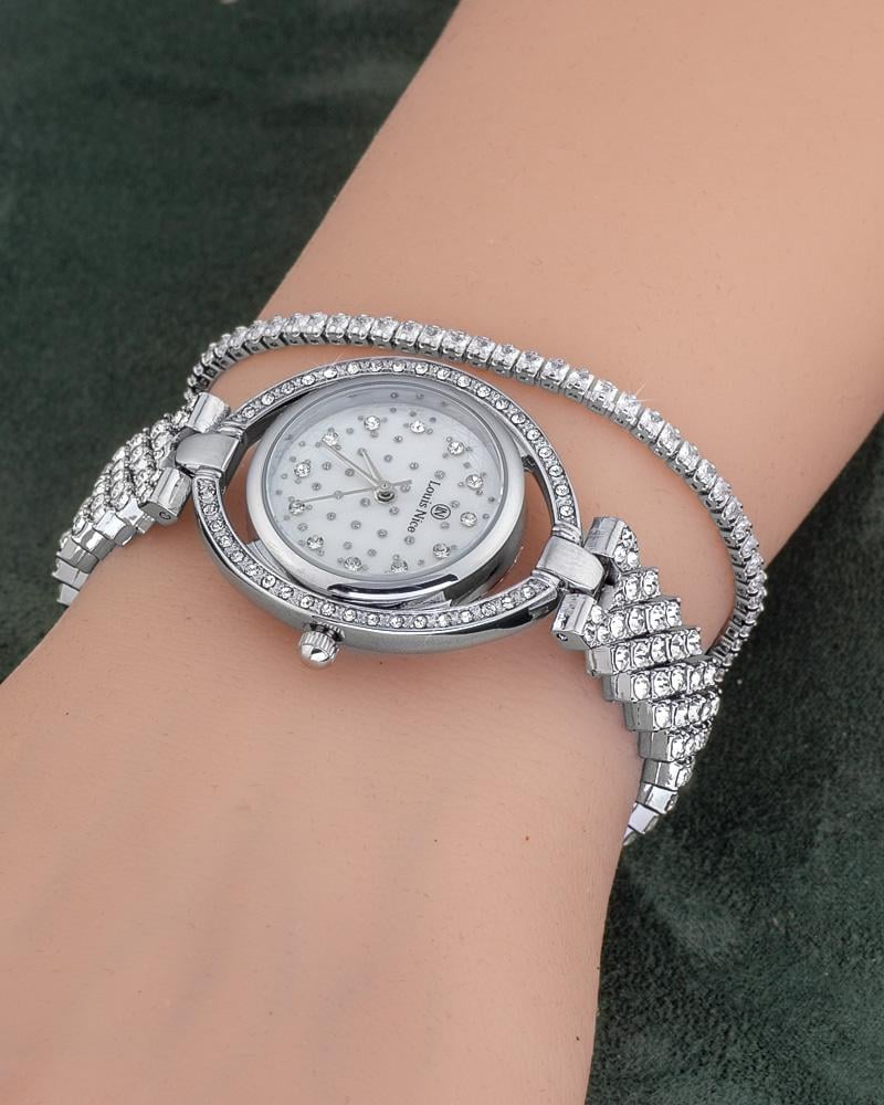 طقم الاهداء الماسي اسوارة تنس انيقة مع ساعة يد راقية