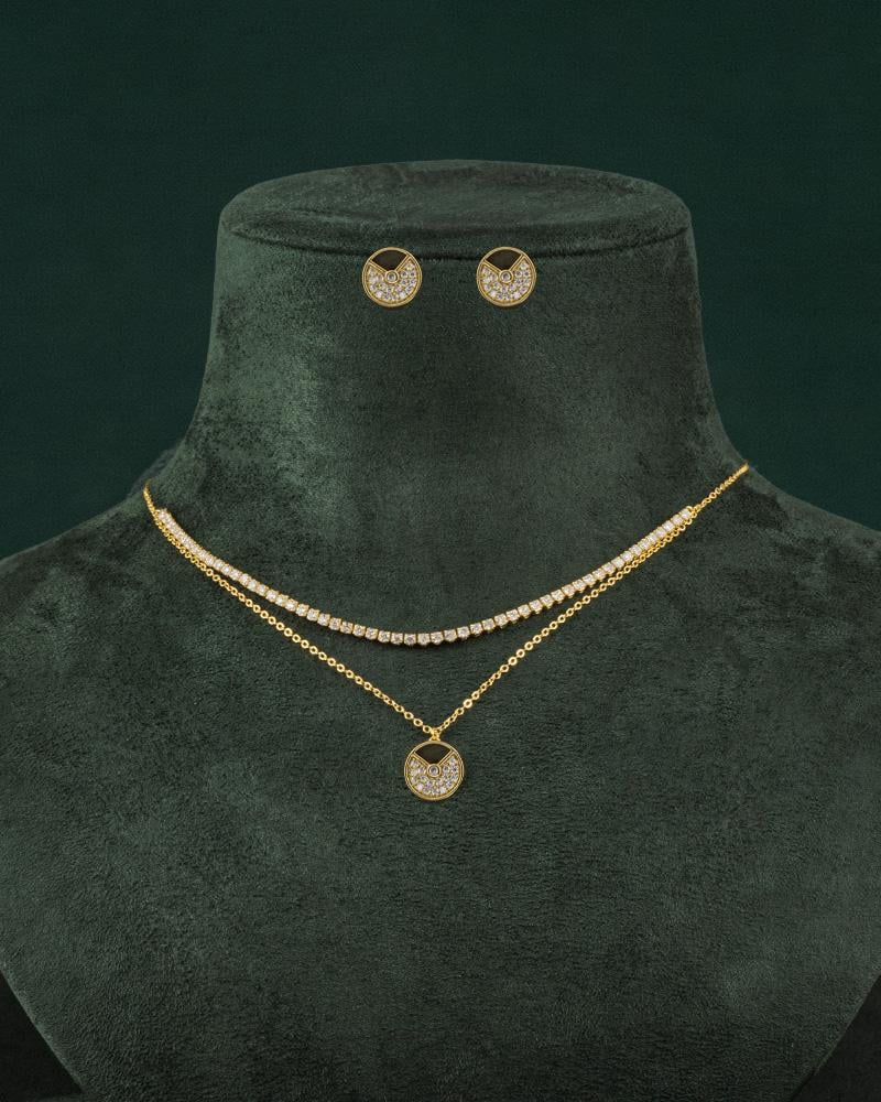 طقم شوكر سلسال وحلق مزين بالزركون تصميم ذهبي