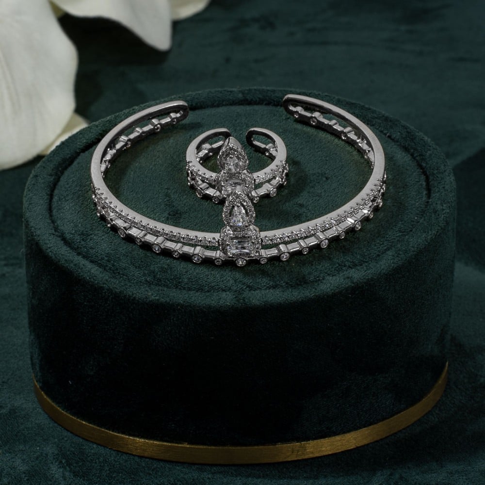 طقم اسوارة وخاتم بلمعة الألماس مزين بالزركون من خاتون®