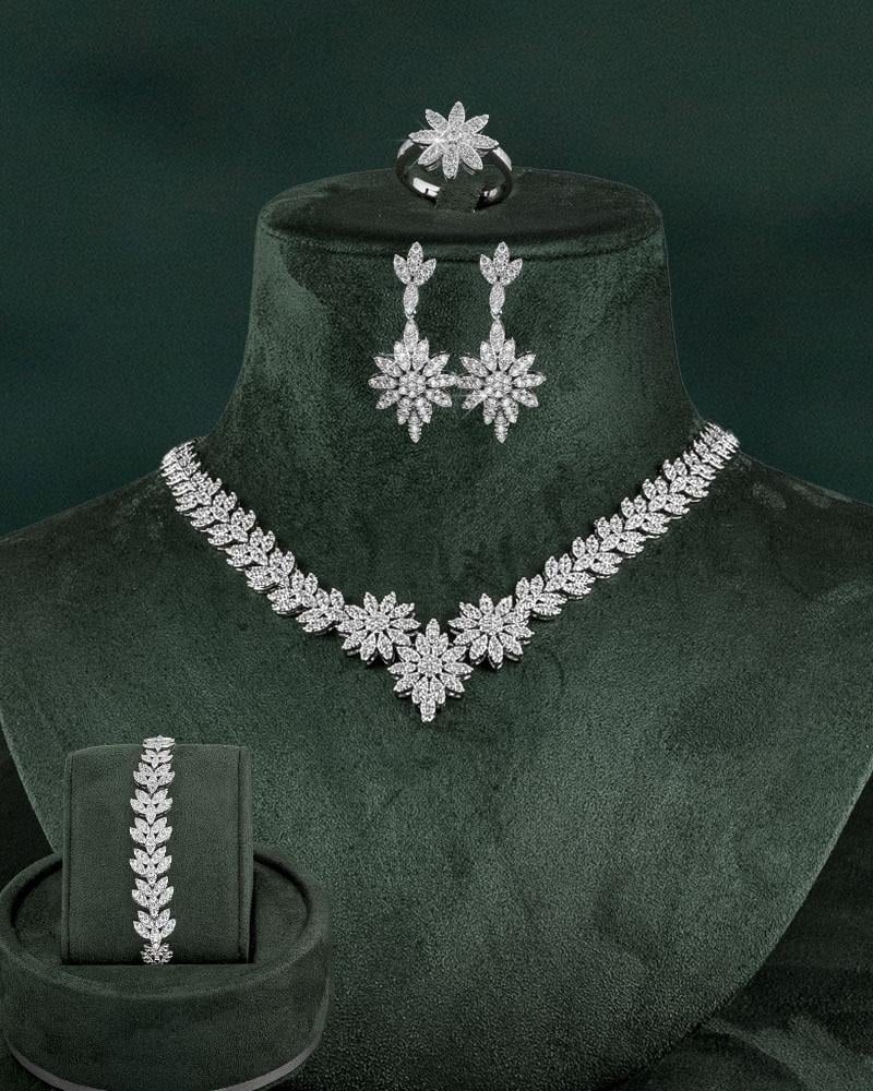 طقم مجوهرات زركون فاخر بلمعة الألماس