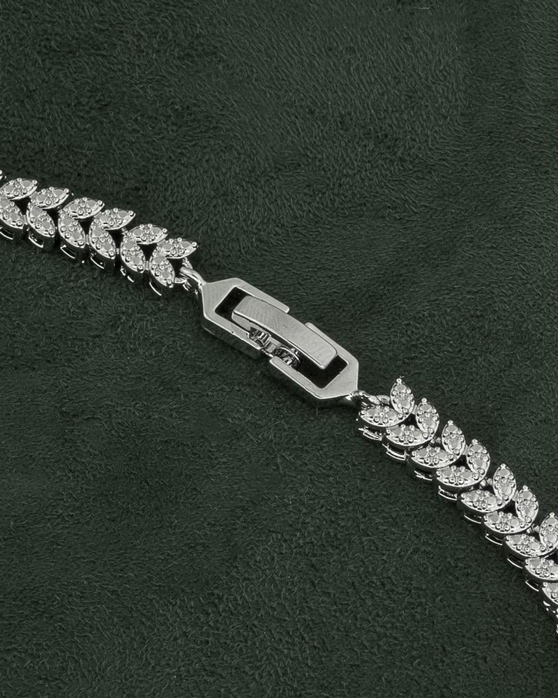 طقم زركون بتصميم الوشاح مرصع بفصوص الزركون