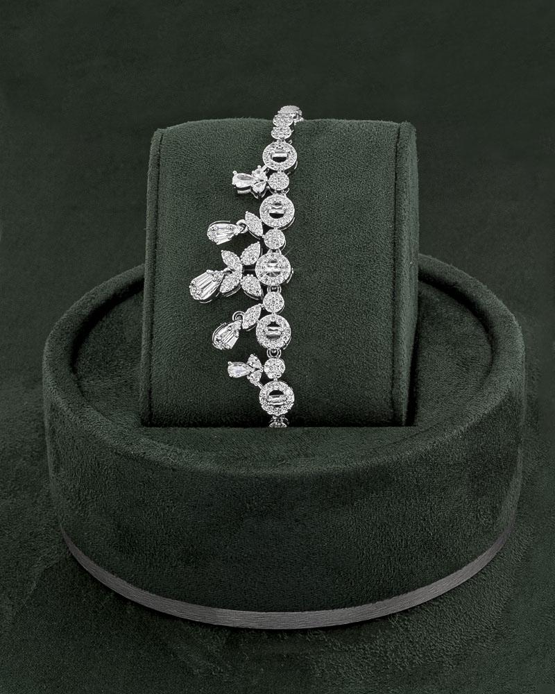 طقم مجوهرات زركون بلمعة الألماس الجذابة