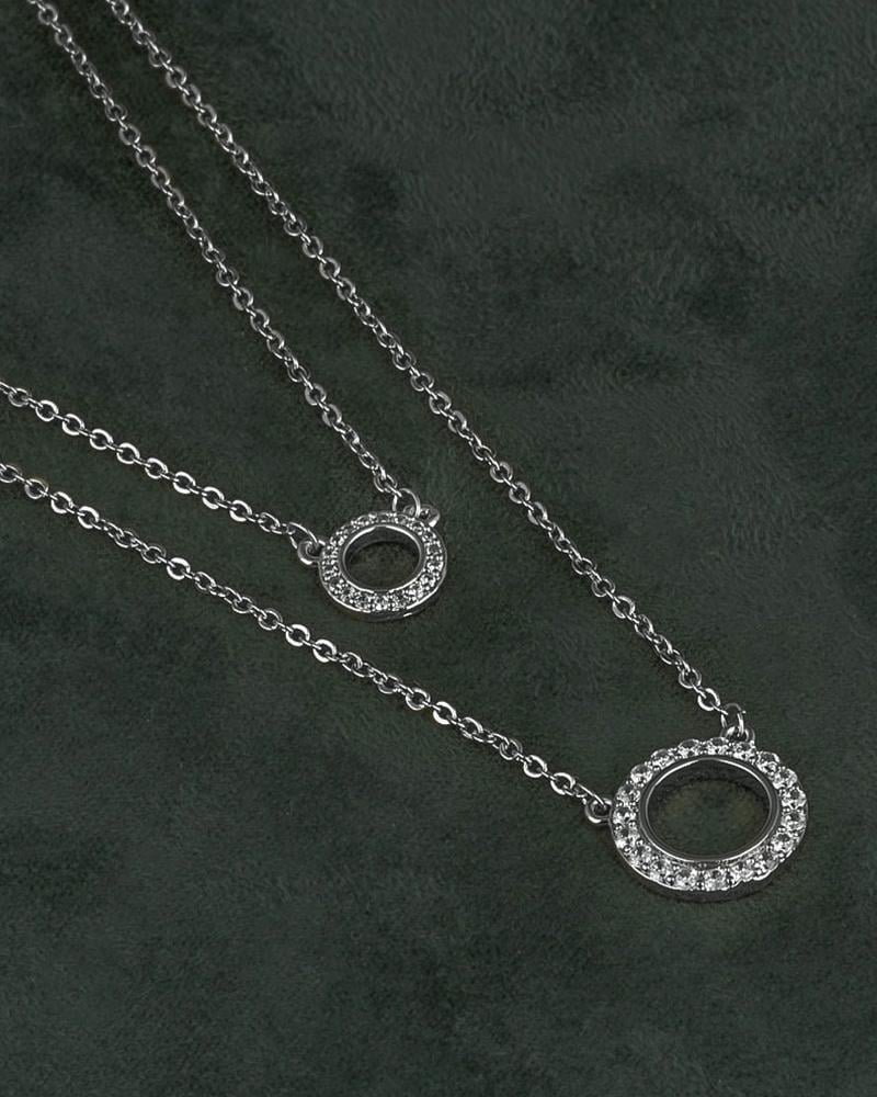 سلسال فضي زركون ناعم مزدوج بتعليقة دائرية مزخرفة